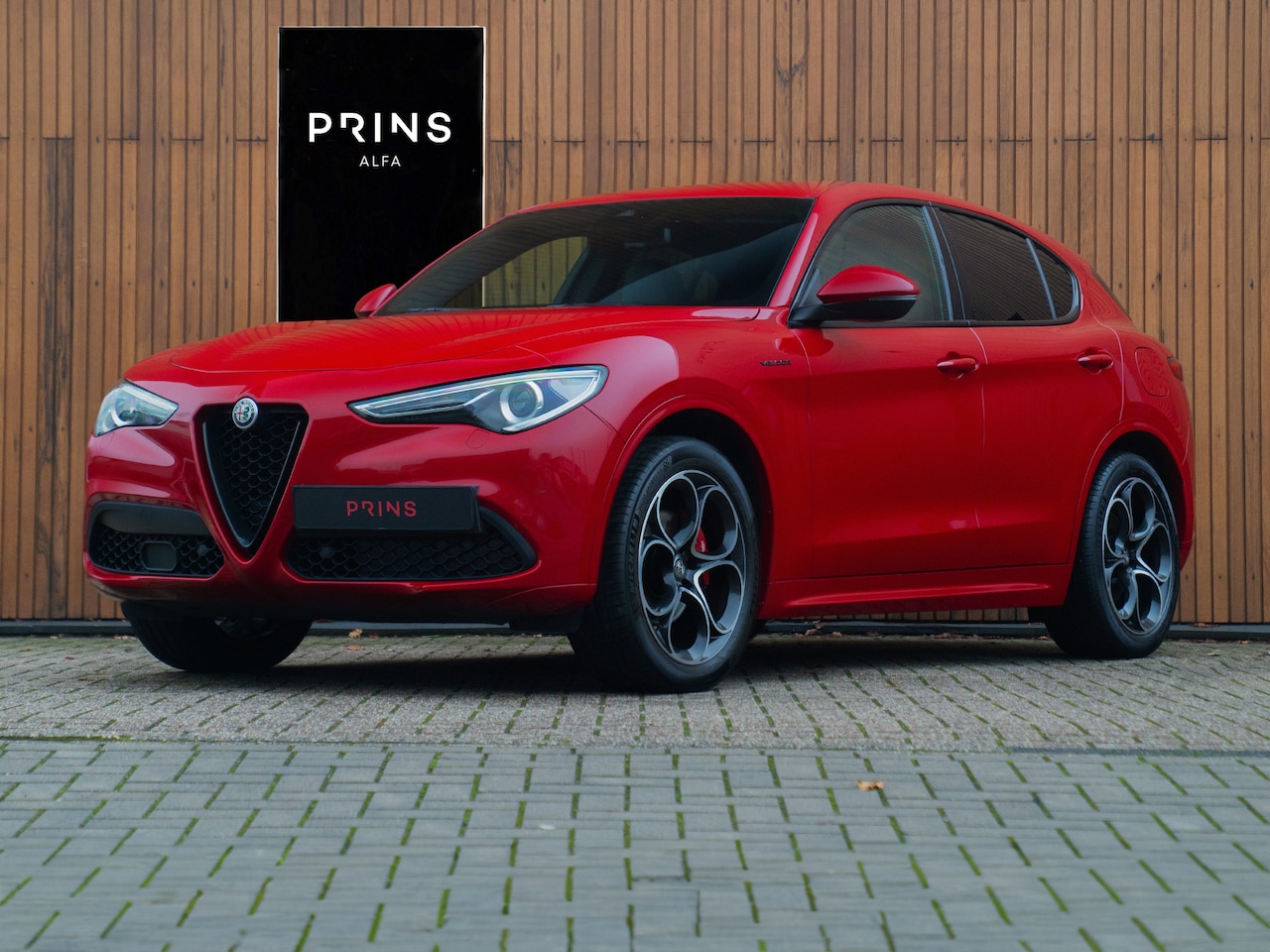 Alfa Romeo Stelvio - 2.0T AWD Veloce 320pk | 20 inch | Harman/Kardon - AutoWereld.nl