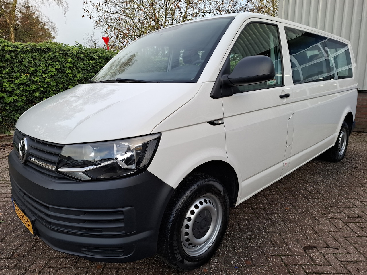 Volkswagen Transporter Kombi - 27850.- INCL BTW 2.0TSI 9-PERSOONS BENZINE 150PK - AutoWereld.nl