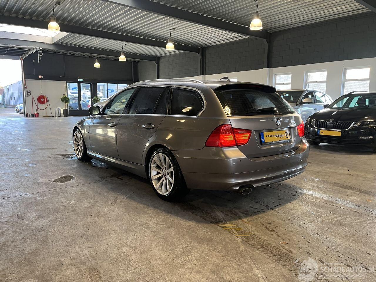 BMW 3-serie Touring - 320d Efficient Dynamics Edition 320d Efficient Dynamics Edition NAP!