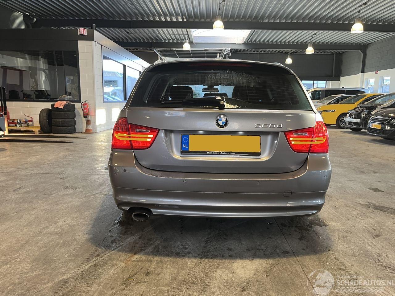 BMW 3-serie Touring - 320d Efficient Dynamics Edition NAP