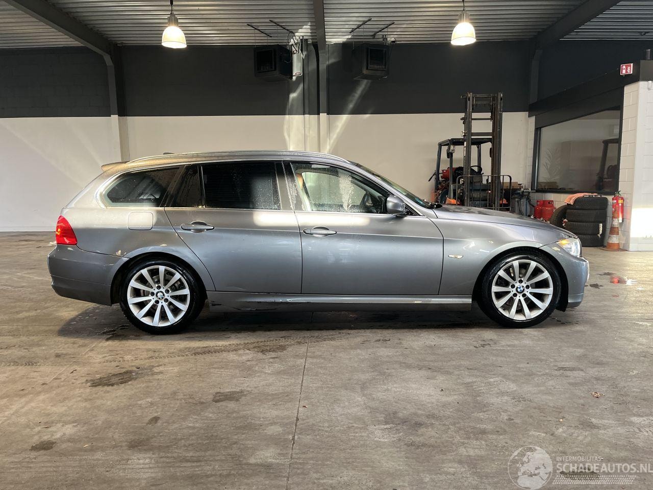 BMW 3-serie Touring - 320d Efficient Dynamics Edition NAP