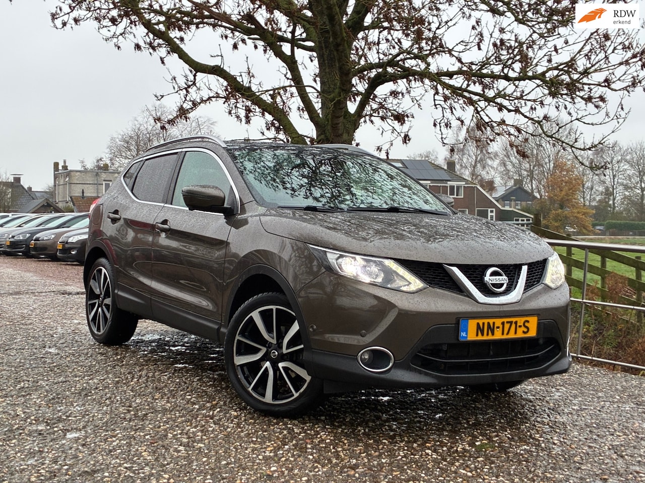 Nissan Qashqai - 1.2 Business Edition | Pano + Leder + Navi + Cruise Nu € 12.975,-!!! - AutoWereld.nl