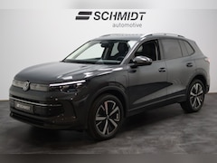 Volkswagen Tiguan - 1.5 TSI eHybrid 150 kW Life | Trekhaak | Winter Pakket | LED