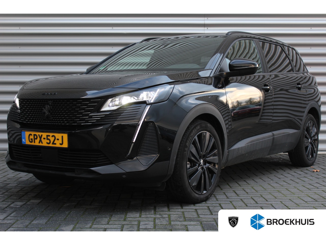 Peugeot 5008 - 1.2 HYBRID 136PK GT PACK AUTOMAAT / NAVI / CLIMA / PDC / 19" LMV / CAMERA / KEYLESS / PANO - AutoWereld.nl