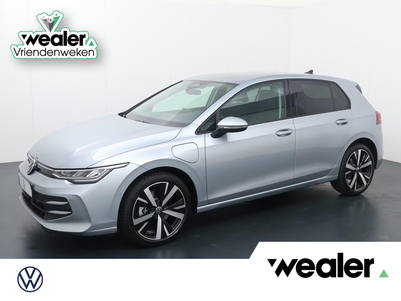 Volkswagen Golf - 8 Life Edition 1.5 eHybrid 150 kW / 204 PK Hatchback DSG - AutoWereld.nl