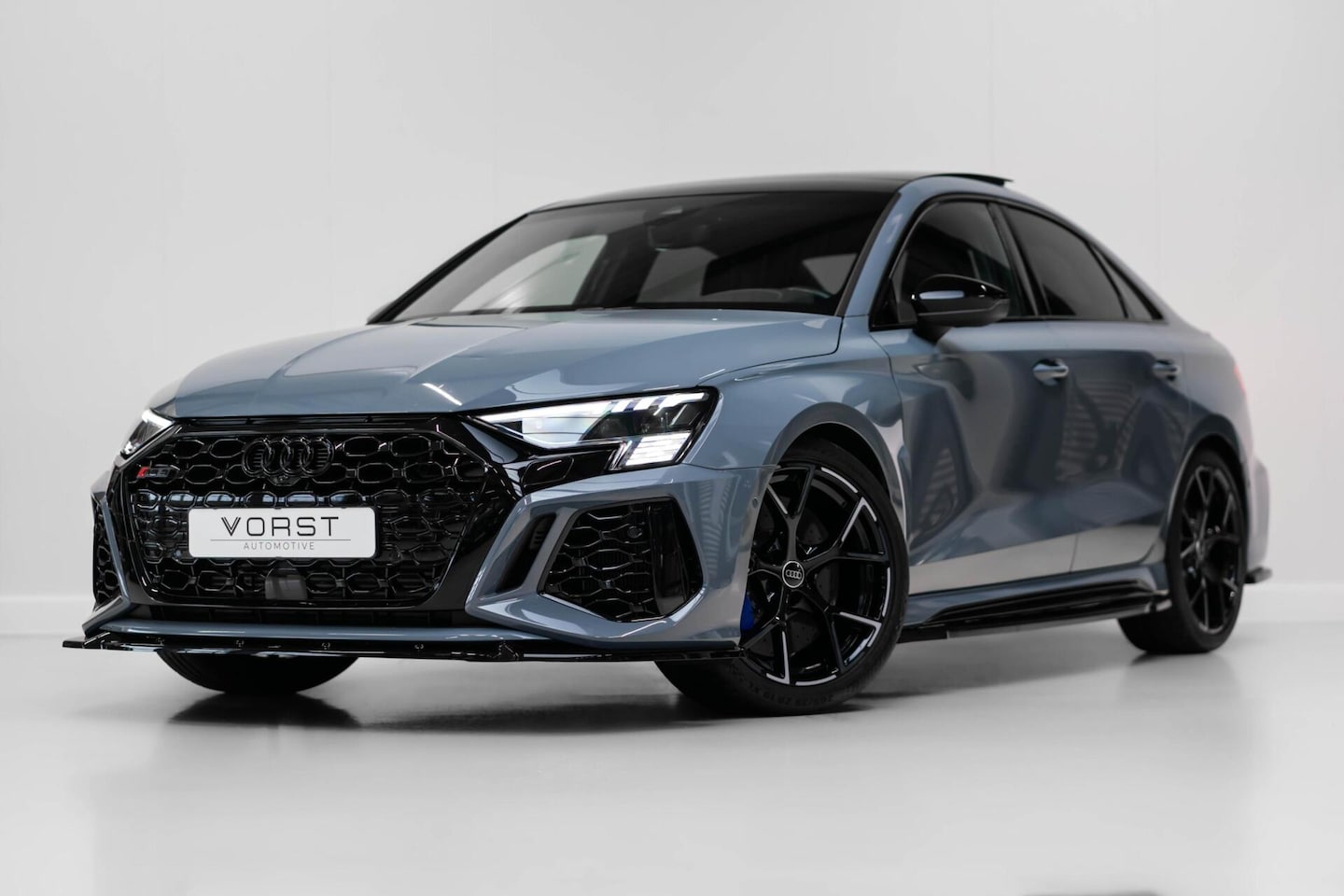 Audi RS3 - 2.5 TFSI quattro Pano B&O Keramisch Leer Maxton - AutoWereld.nl