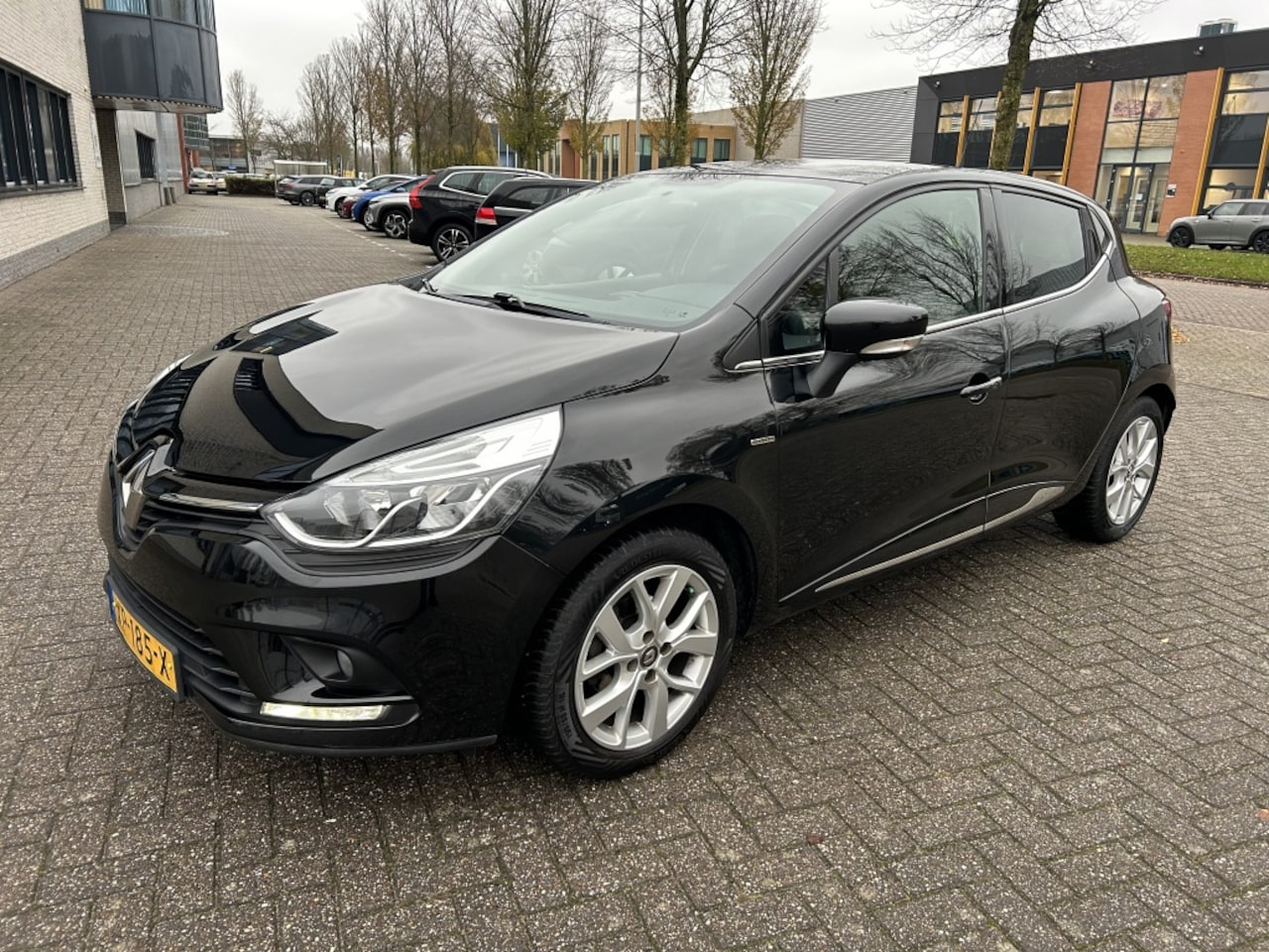Renault Clio - 0.9 TCe Limited NAVI CRUISE TRHK DEALER NAP! - AutoWereld.nl