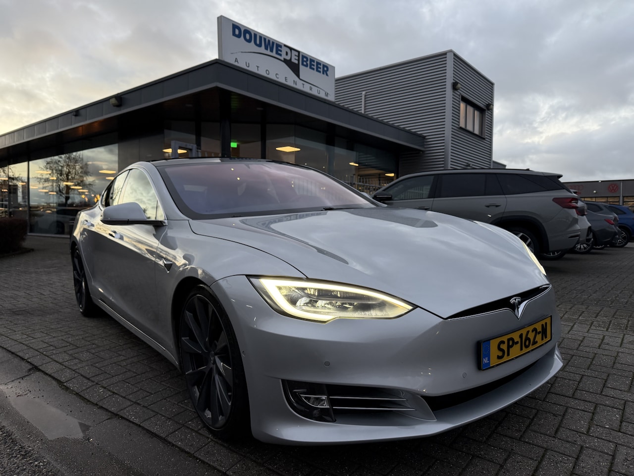 Tesla Model S - 75D Base Performance | Autopilot | Pano - AutoWereld.nl