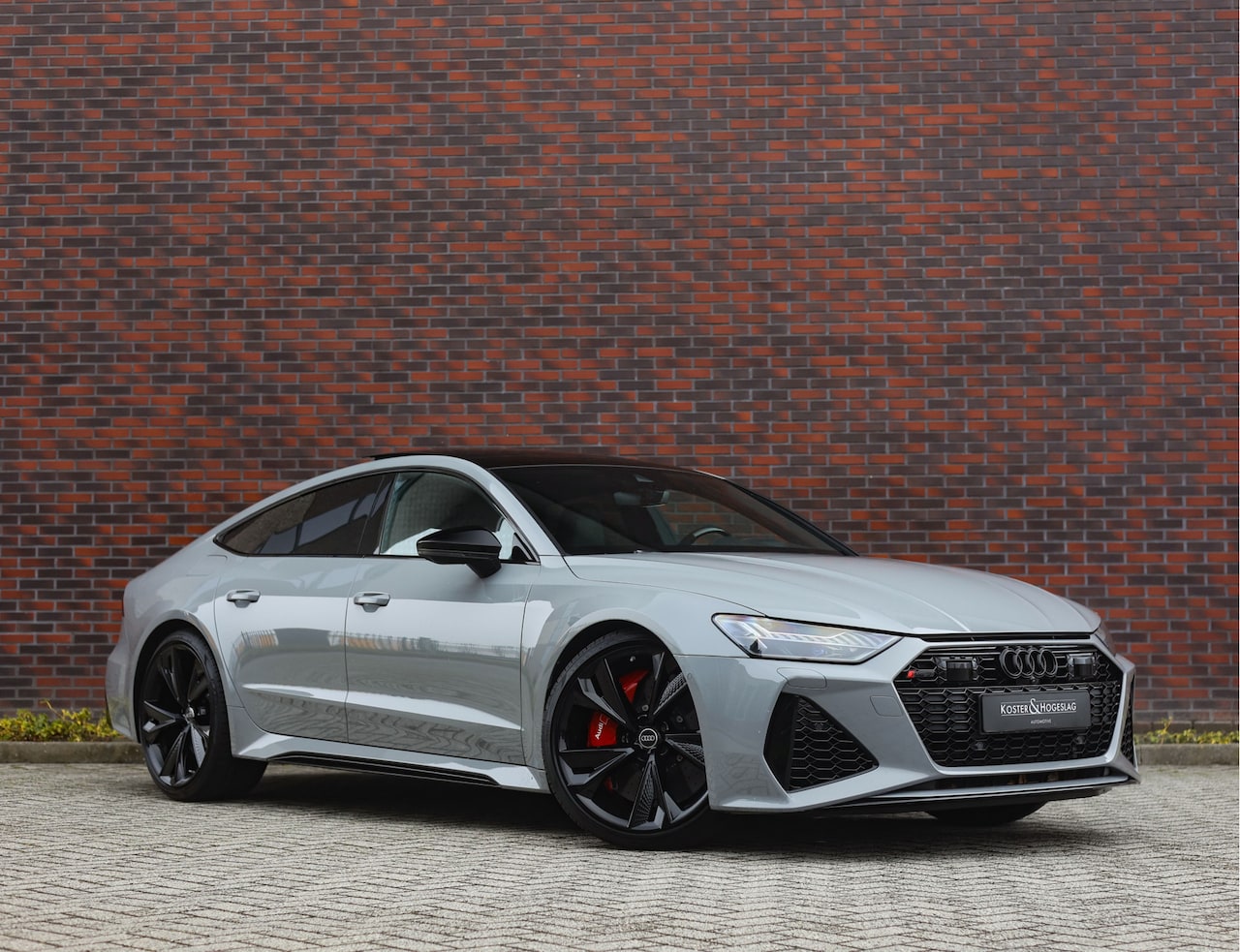 Audi RS7 - 4.0 TFSI Quattro | Dynamic Plus - Matrix - Rood Design pakket - AutoWereld.nl