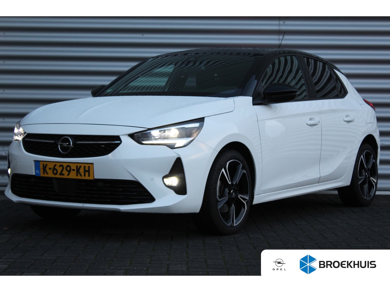 Opel Corsa - 1.2 TURBO 100PK 5-DRS GS-LINE / NAVI / LEDER / CLIMA / LED / PDC / 17" LMV / UNIEK / CAMER - AutoWereld.nl