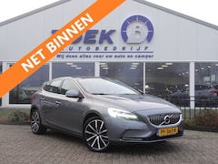 Volvo V40 - 2.0 T3 Nordic+ PANO | VOL LEER | TREKH. | KEYLESS | MEMORY