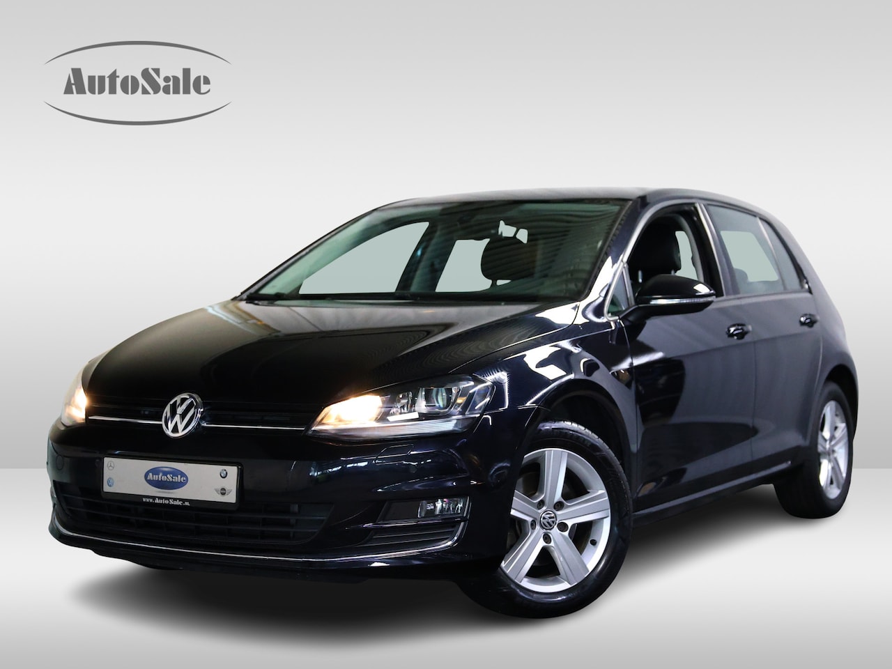 Volkswagen Golf - 1.4 TSI Highline DSG XENON BT CRUISE STOELVW PDC ECC '13 - AutoWereld.nl