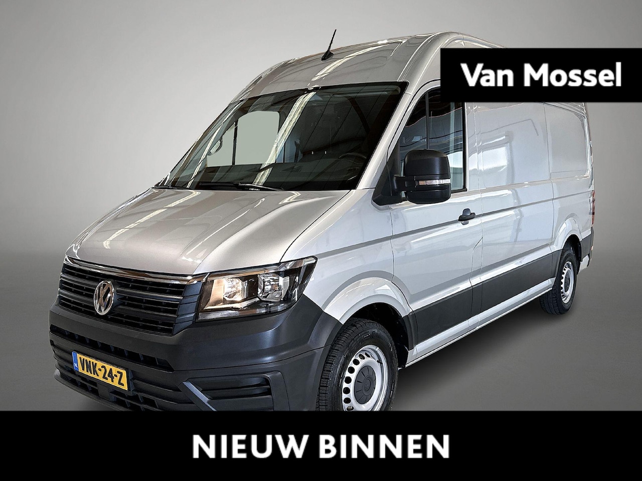 Volkswagen Crafter - 2.0 TDI L3H3 Economy Business 122 PK | Airco | Cruise control | Camera | Radio | Bluetooth - AutoWereld.nl