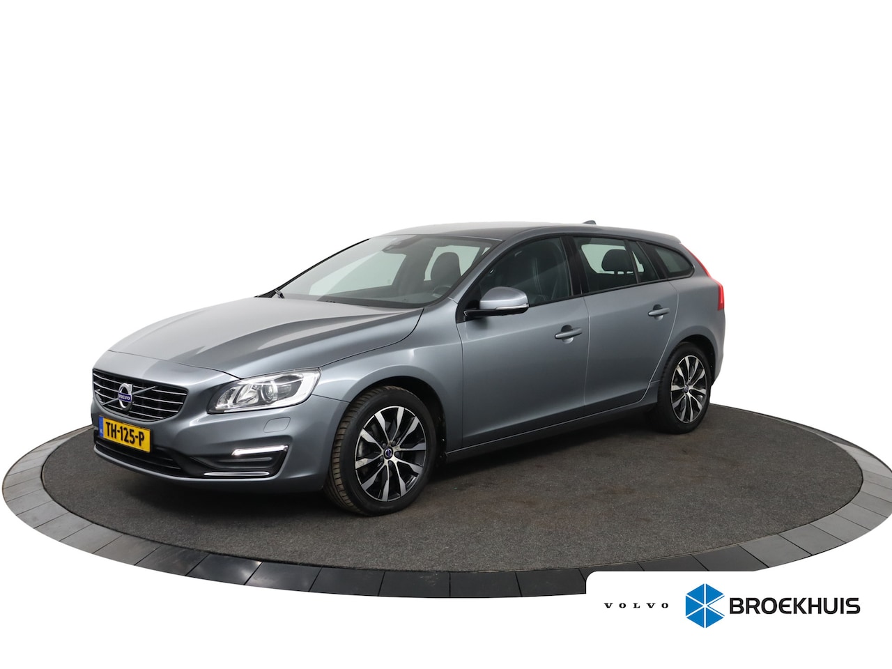 Volvo V60 - T2 Polar+ Dynamic | Stoelverwarming | Cruise Control | High Performance Audio | Parkassist - AutoWereld.nl