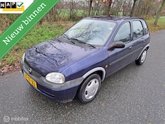 Opel Corsa - 1.2i-16V Strada # 5 Deurs
