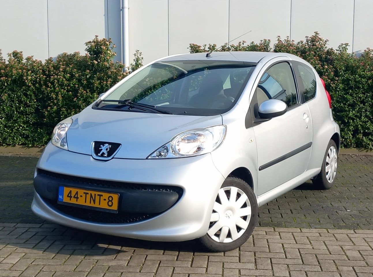 Peugeot 107 - 1.0 12V 68PK 3D XR Airco - AutoWereld.nl
