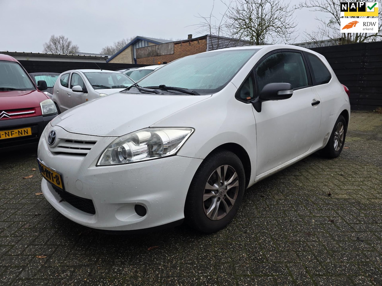 Toyota Auris - 1.3 Comfort motor kapot koppakking! - AutoWereld.nl