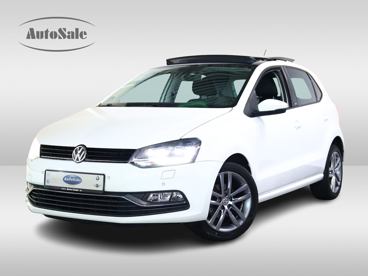 Volkswagen Polo - 1.2 TSI Highline DSG PANO NAVI PDC CAMERA '16 - AutoWereld.nl