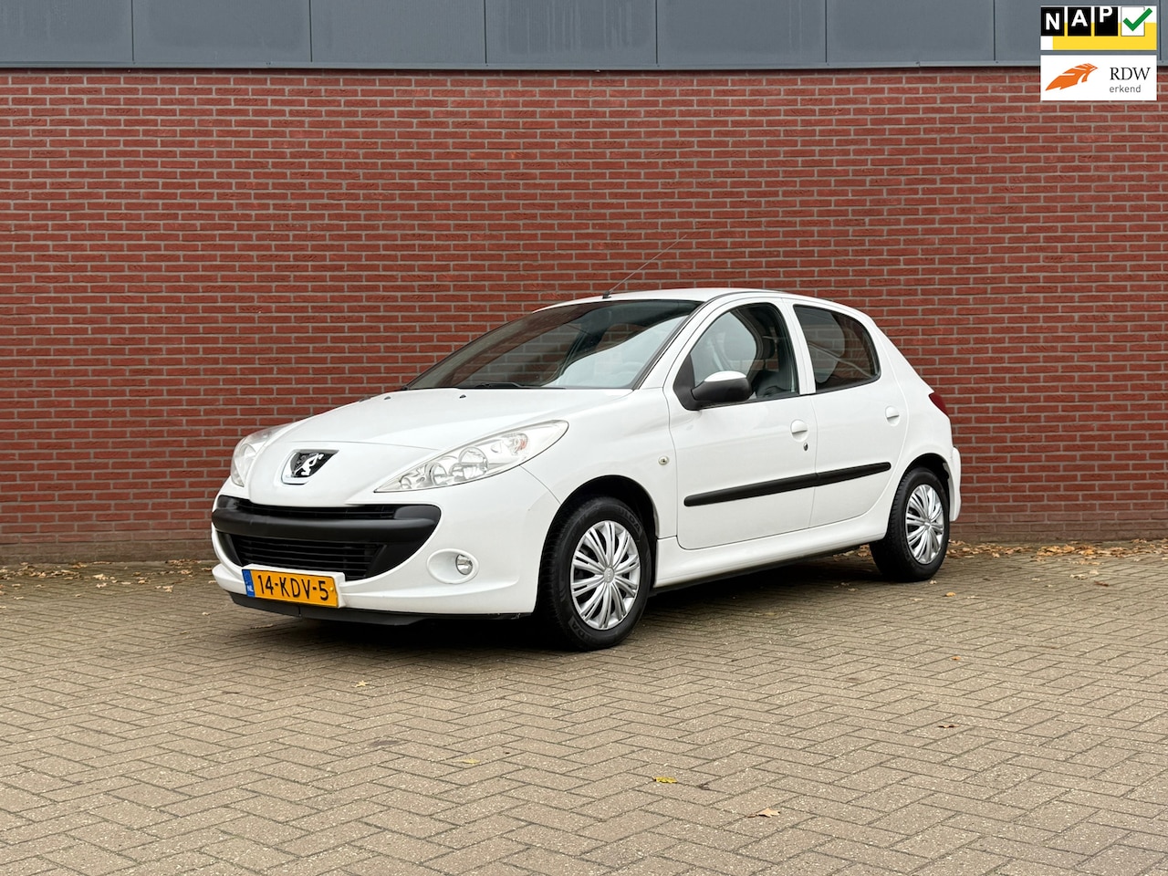 Peugeot 206 - 1.4 XS 5-deurs / Nap / Airco / Elektrische ramen - AutoWereld.nl