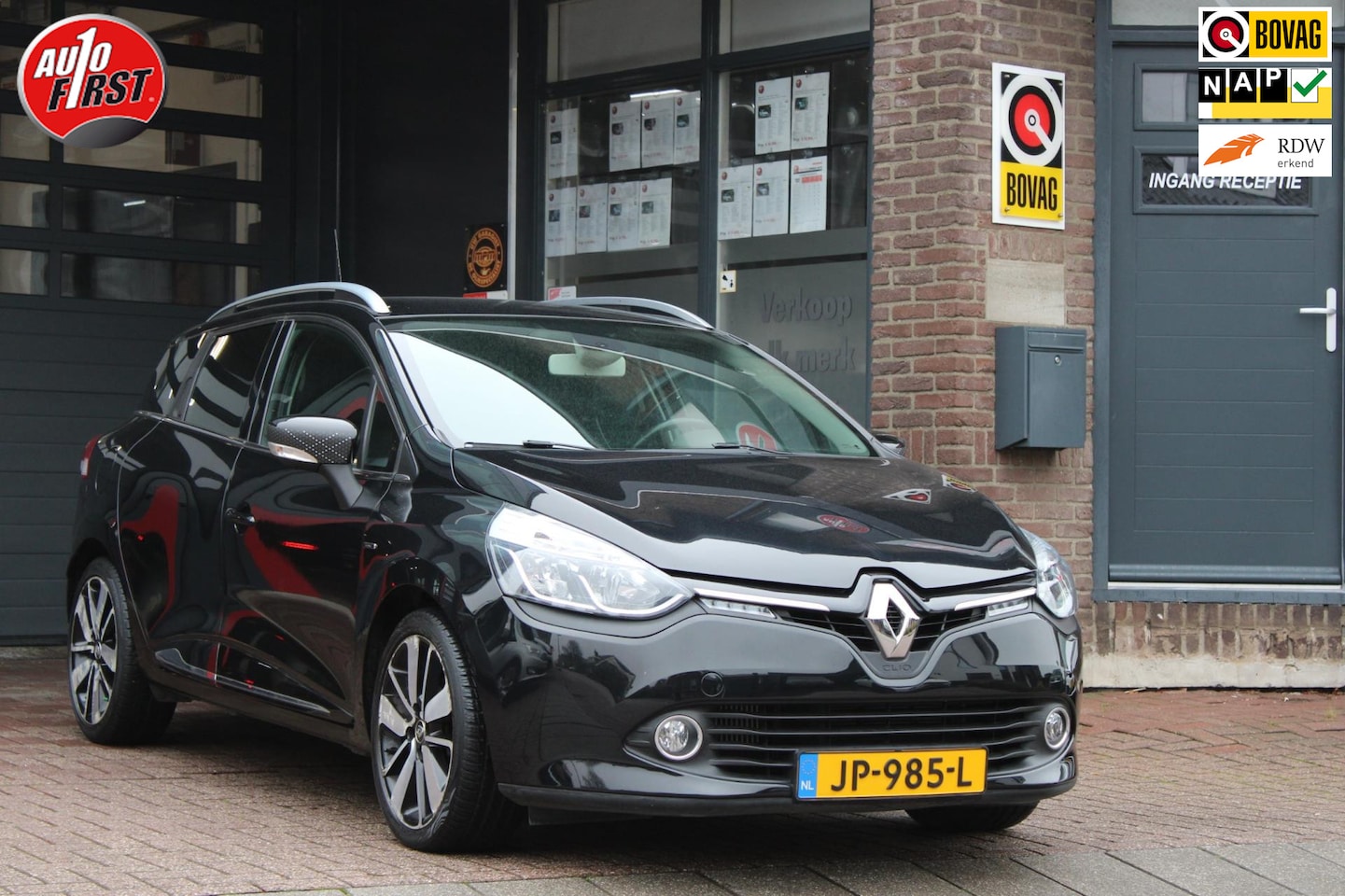 Renault Clio Estate - 1.2 Iconic // Automaat // Camera // Stoel verwarming // PDC // Navi // Leer - AutoWereld.nl