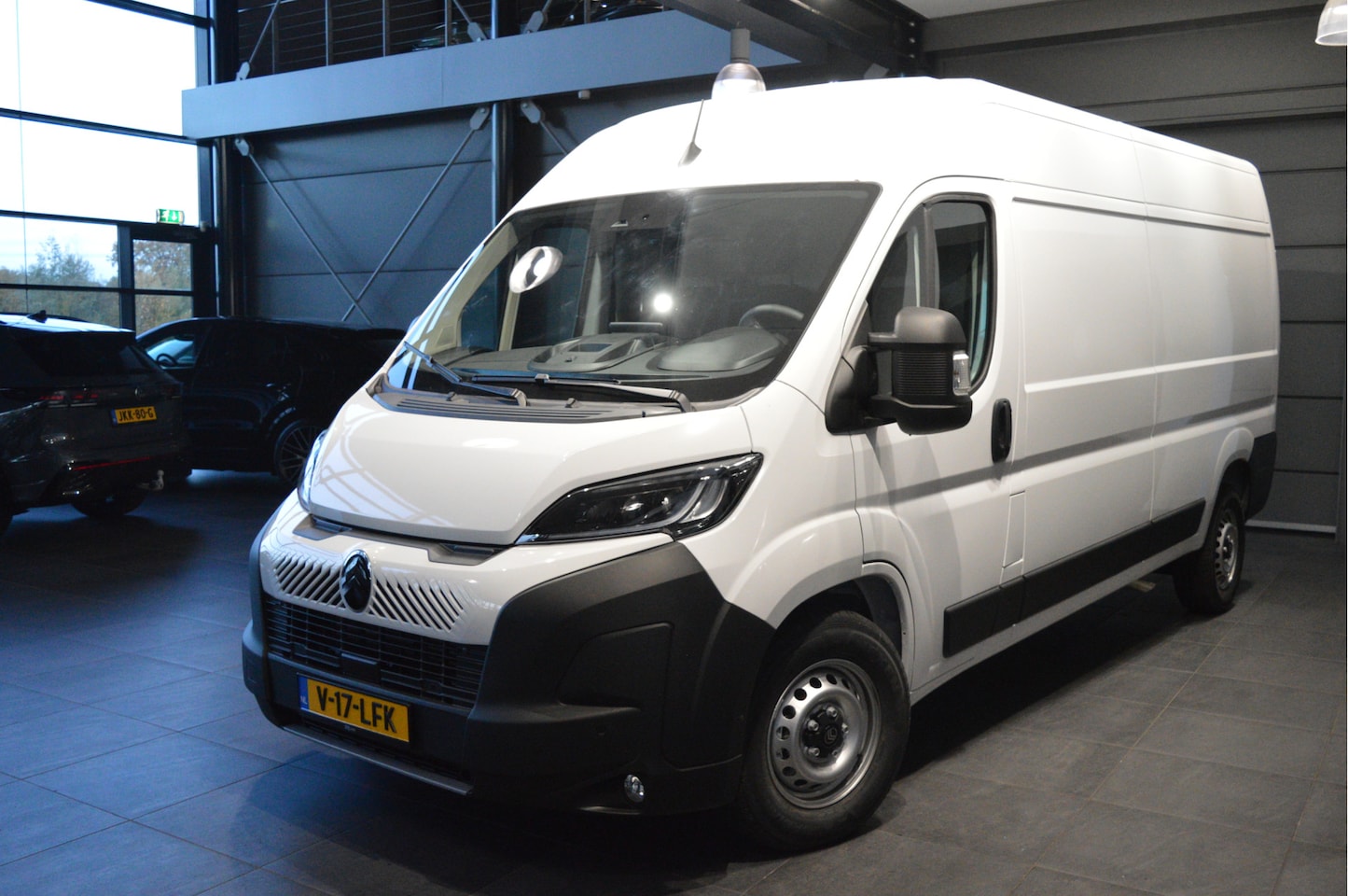 Citroën Jumper - 2.2 BlueHDi 180 L3H2 3.5t clima camera navi cruise pdc !! - AutoWereld.nl