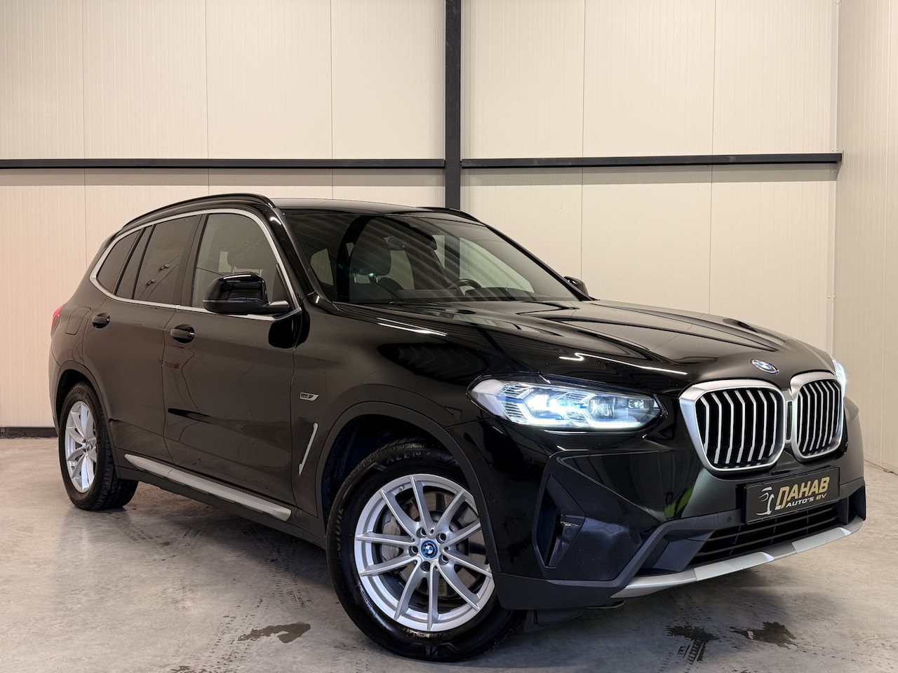 BMW X3 - xDrive30e M-Sport | Stoelverwarming | Achteruitrijcamera | Trekhaak | Cruise | Apple Carpl - AutoWereld.nl
