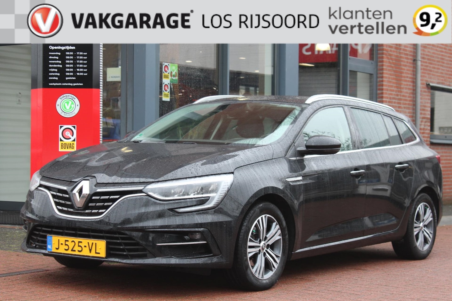 Renault Mégane Estate - 1.3 TCe *Intens* | Trekhaak | Carplay | Cruise & Climate Control | PDC | Navigatie | Priva - AutoWereld.nl