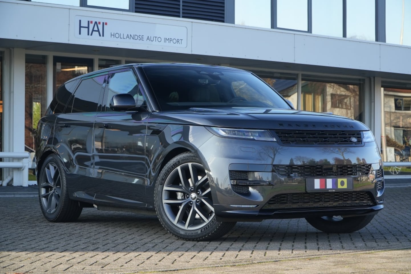Land Rover Range Rover Sport - P460e Dynamic SE I Pano I 22 inch I Blackpack I Hybrid I 5 Jaar - AutoWereld.nl