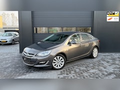 Opel Astra - 1.4 Turbo Cosmo NAvi|Airco