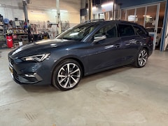 SEAT Leon Sportstourer - 1.5 eTSI 150pk DSG-7 FR Business Intense | Schuif- Kanteldak | Apple carplay / Android aut