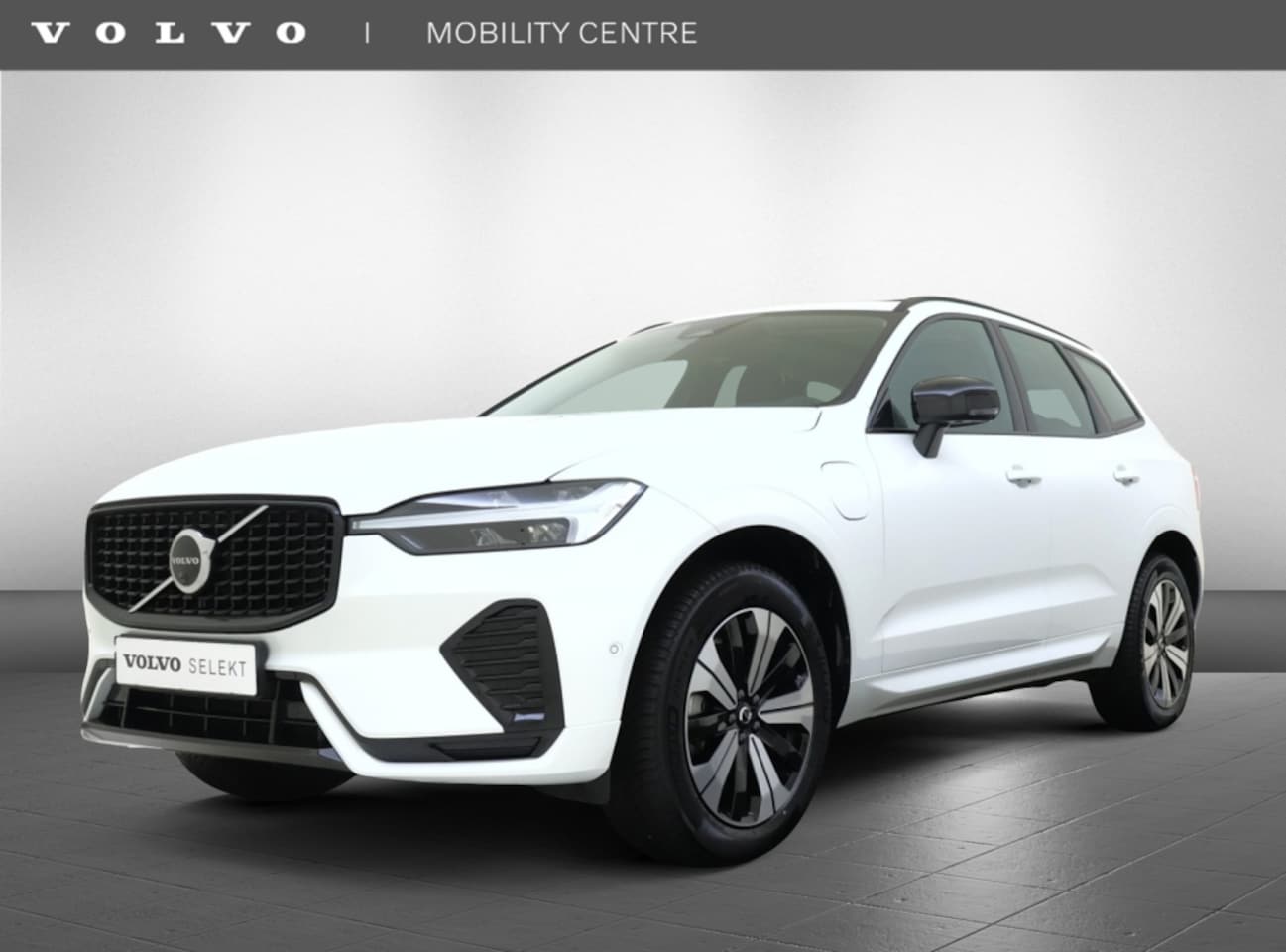 Volvo XC60 - T6 Plus Dark | 360° Camera | Trekhaak | Panoramadak | - AutoWereld.nl