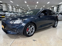 Ford Focus - Ecob. ST-Line X 165pk Virtual Cockpit Nav Winterpak PDC Camera Adap Cruise