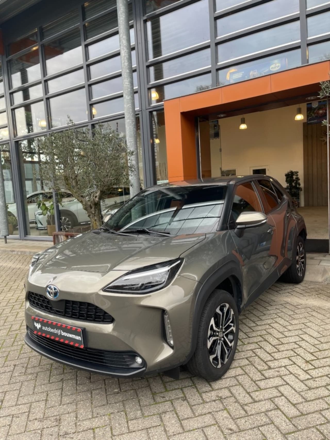 Toyota Yaris - 1.5 HYBRID FIRST ED. - AutoWereld.nl