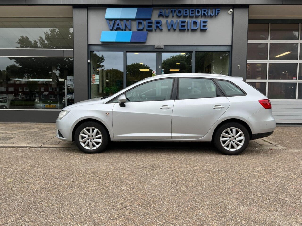 SEAT Ibiza - 1.6 TDI Style 1.6 TDI STYLE - AutoWereld.nl