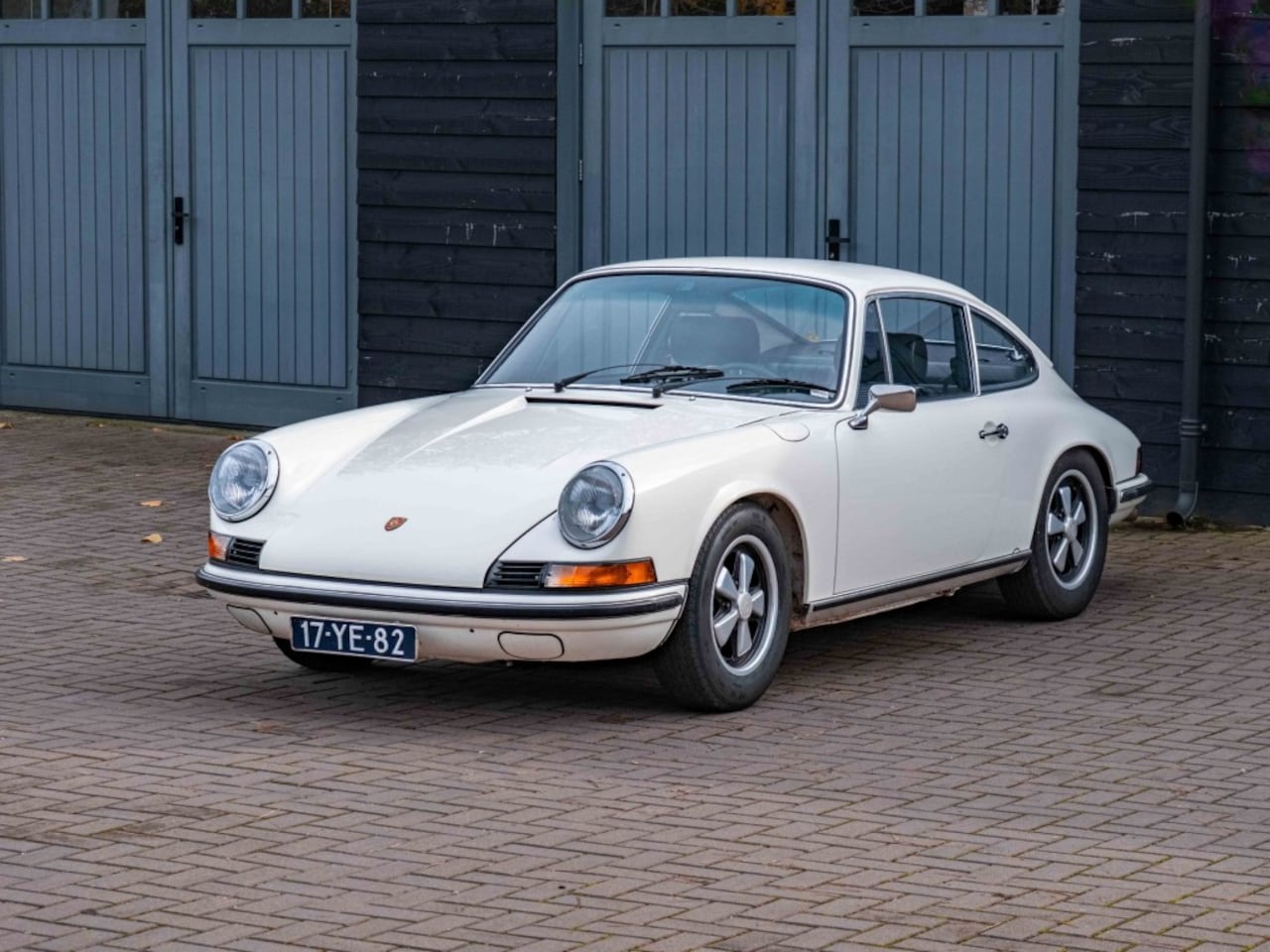 Porsche 911 - 2.4 T Fully restored - AutoWereld.nl