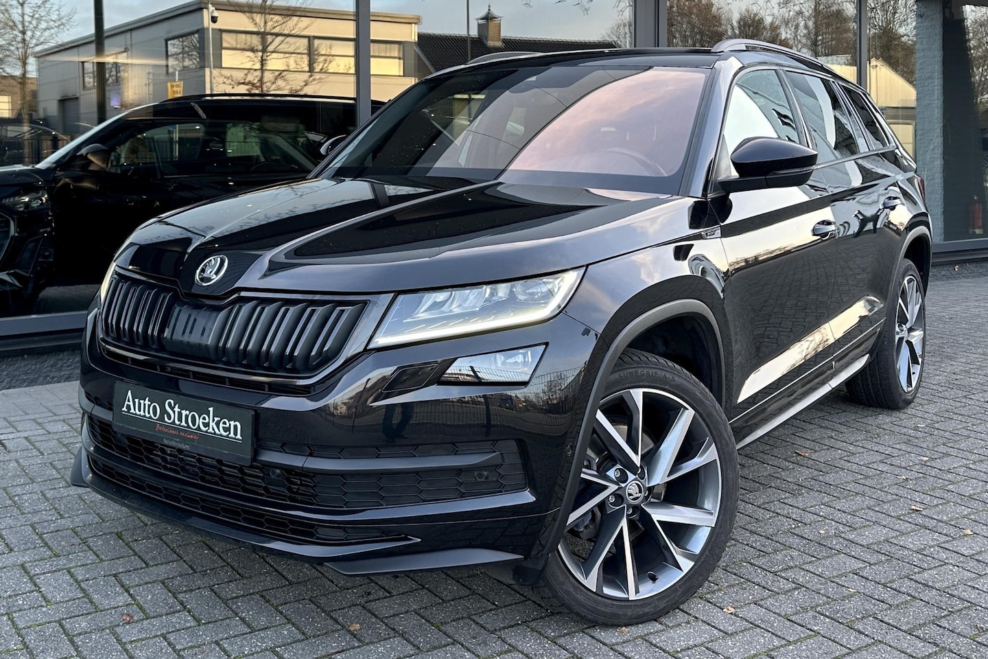 Skoda Kodiaq - 1.5 TSI Sportline 7-Persoons RS Leder Navi Camera - AutoWereld.nl