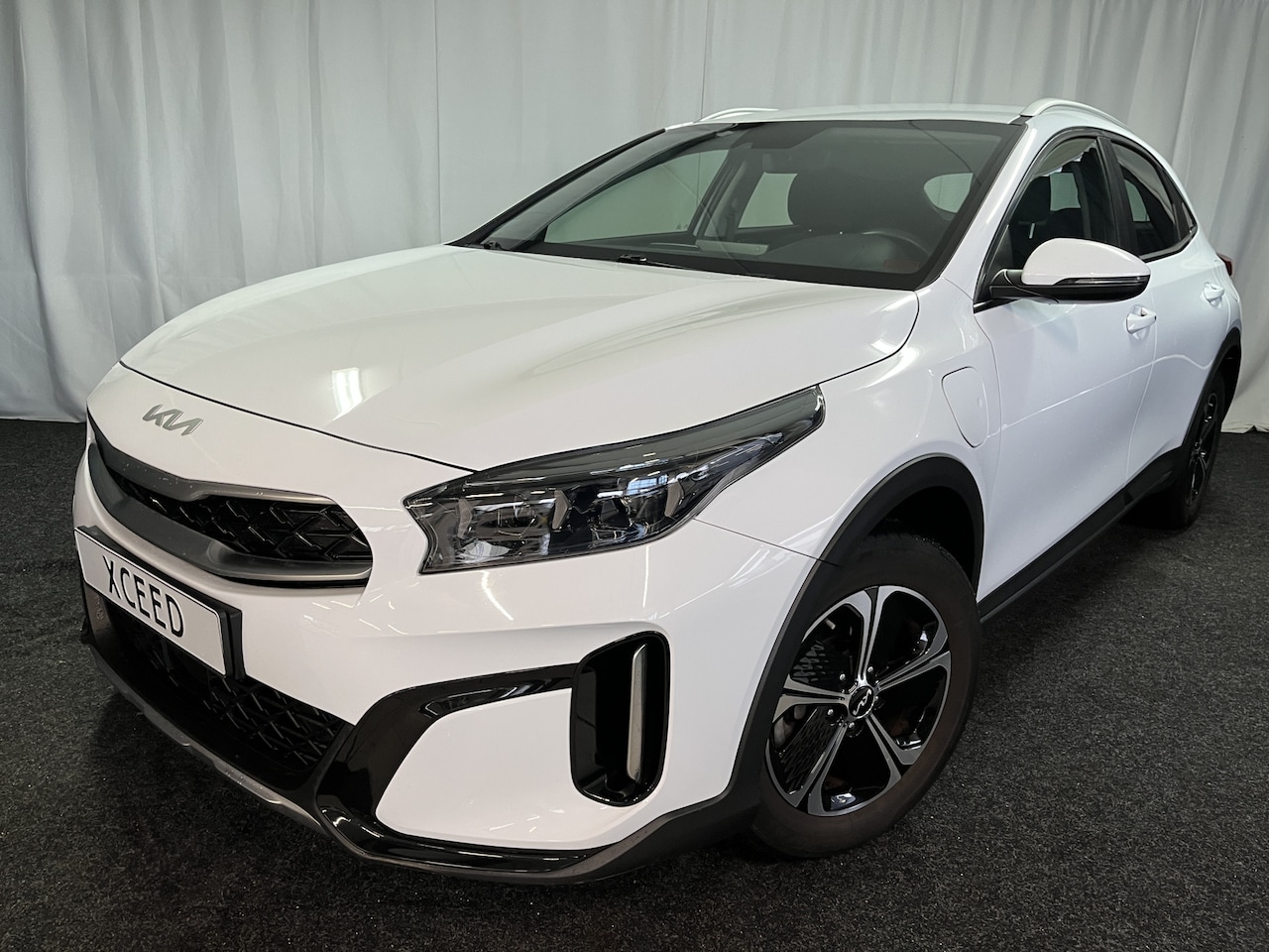 Kia XCeed - 1.6 GDi PHEV PLUG-IN DynamicLine ECC/ADAPTIVE/CAMERA/APPLE/STOELVERW. - AutoWereld.nl
