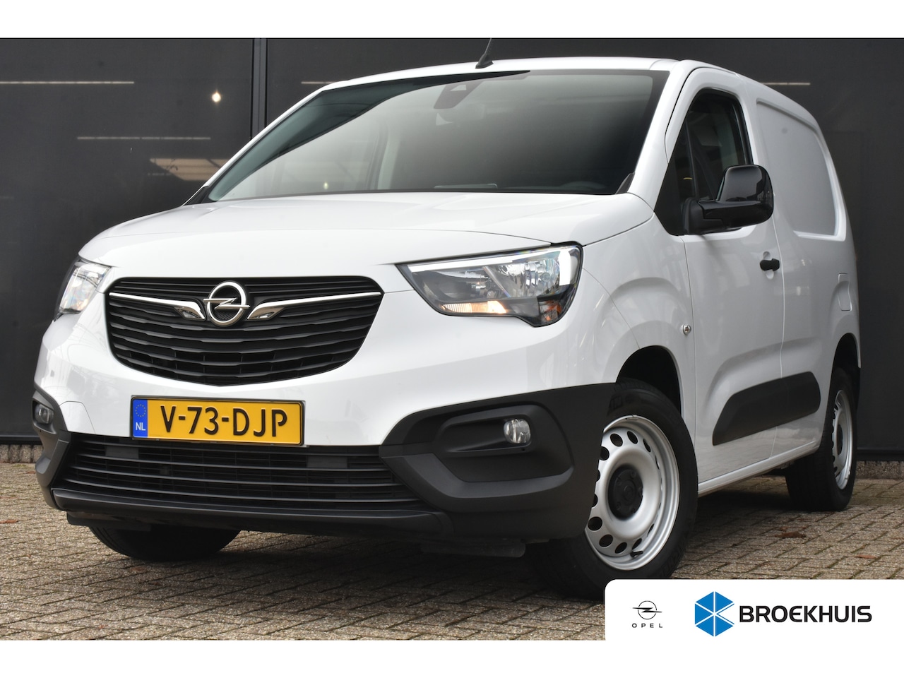 Opel Combo - 1.5 L1 100pk | Navigatie | Achteruitrijcamera | Betimmering | DAB+ | Dealeronderhouden | R - AutoWereld.nl