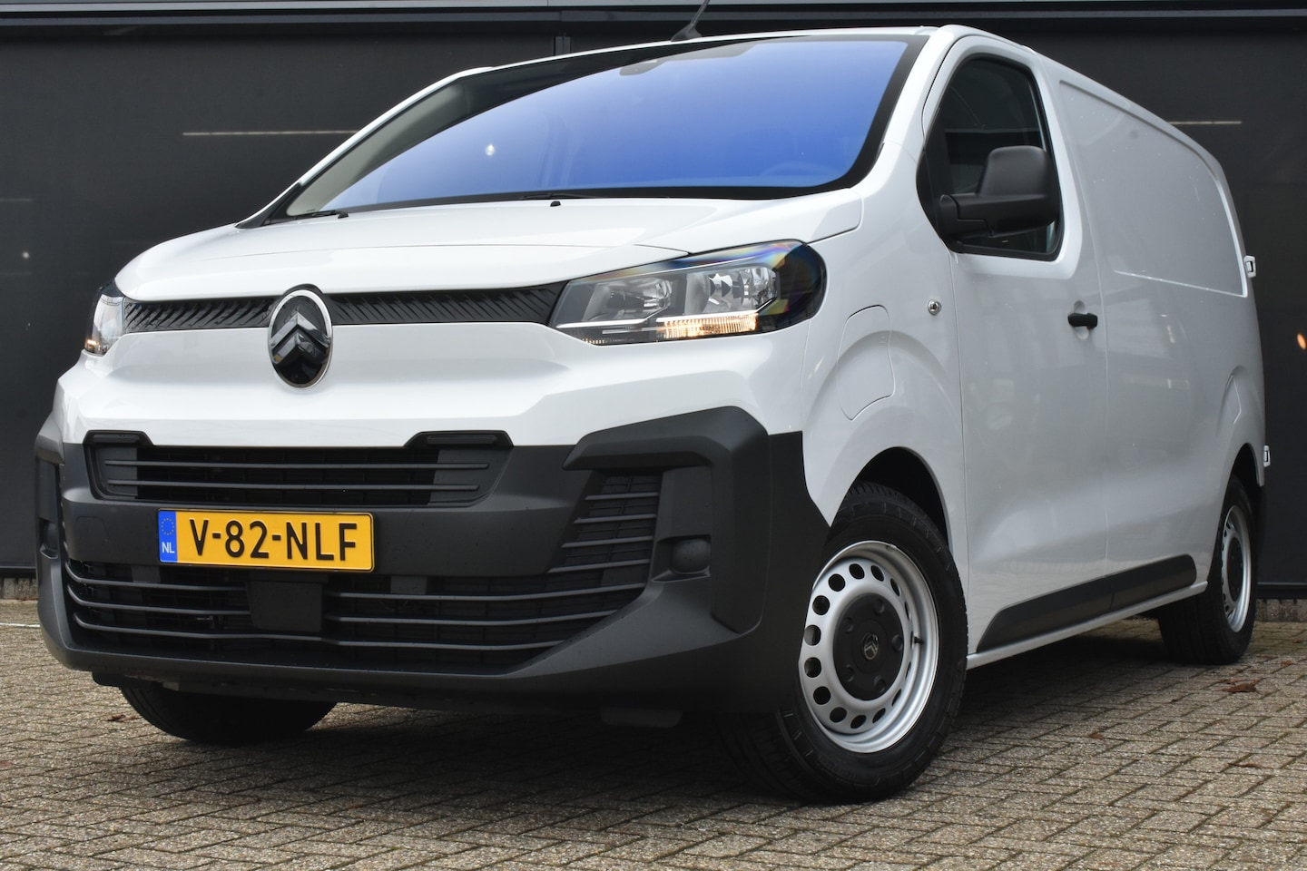 Citroën ë-Jumpy - L2 136 75 kWh DEMO-DEAL! | Parkeersensoren | Cruise Control | Airco | Bluetooth | !! - AutoWereld.nl