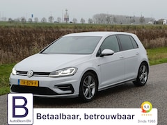 Volkswagen Golf - 1.0 TSI Highline Business R /Origin.NL/White Silver/R-Line/Trekh./