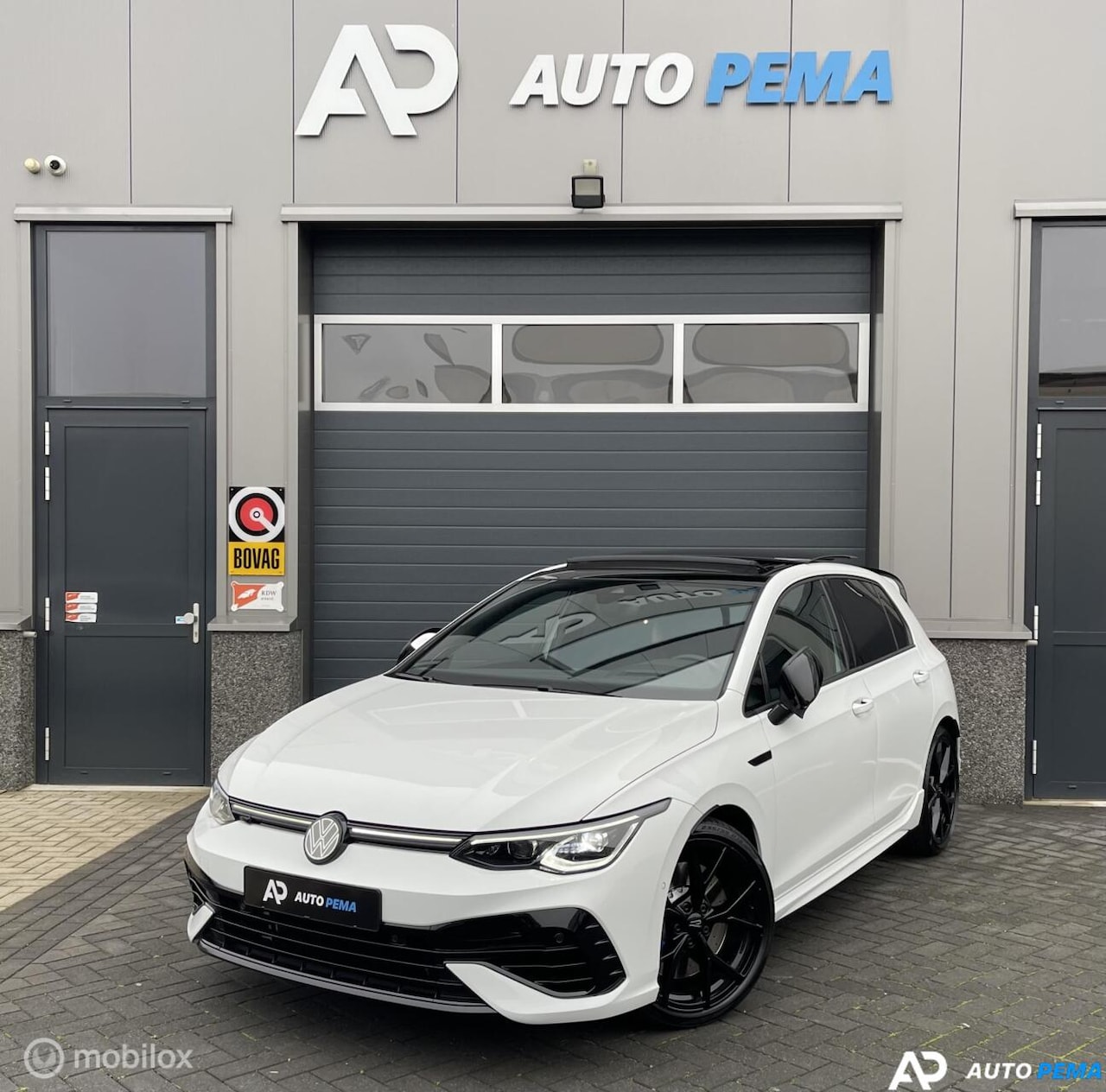 Volkswagen Golf - 2.0 TSI R 4M Performance Leder Akra - AutoWereld.nl