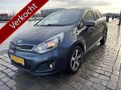 Kia Rio - 1.2 CVVT Design Edition 5 Deirs airco apk keurige auto