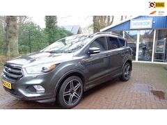 Ford Kuga - 1.5 EcoBoost Vignale
