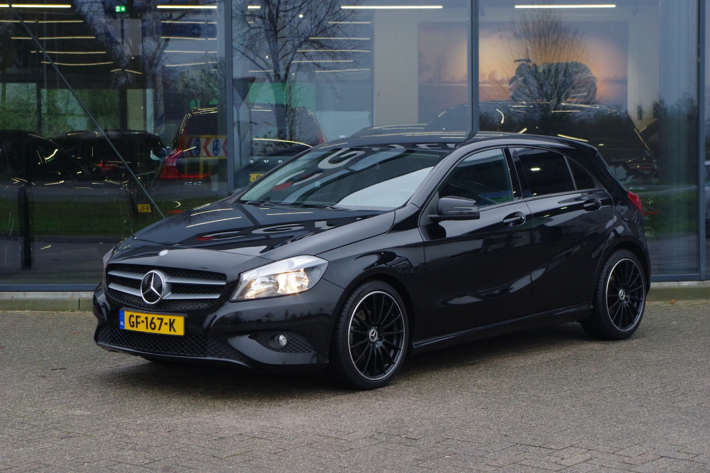 Mercedes-Benz A-klasse - 180 123 PK Economy, Airco, 18" LM Velgen - AutoWereld.nl