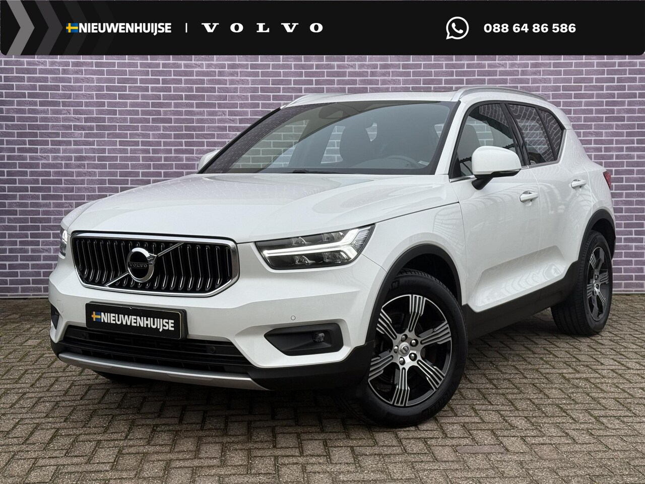 Volvo XC40 - 2.0 T4 Inscription | Trekhaak | Memory stoel | Schuif/kantel Panoramadak | Camera | Leder - AutoWereld.nl