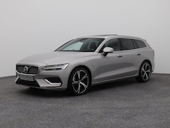 Volvo V60 - 2.0 T6 Plug-in hybrid AWD Ultimate Bright LONG RANGE | PANO | B&W | HUD | CAMERA | MEMORY