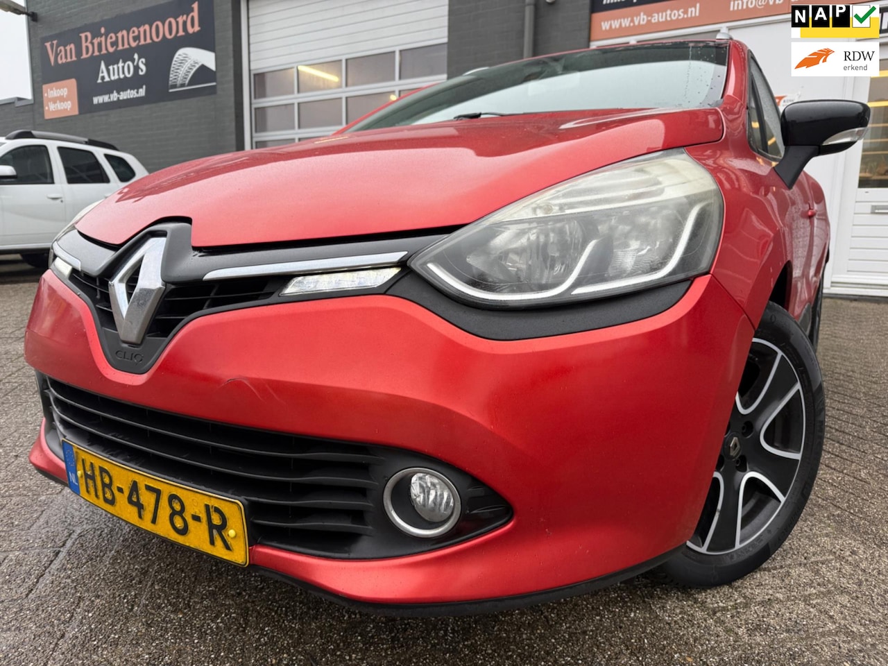 Renault Clio Estate - 1.5 dCi ECO Dynamique van 2de Eigenaar met navigatie en cruise controle en airco - AutoWereld.nl