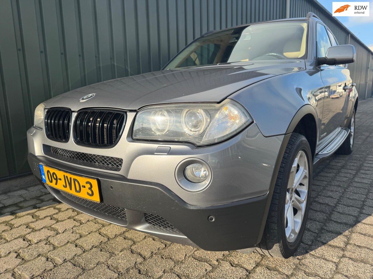 BMW X3 - 2.0i Nieuwe APK - AutoWereld.nl