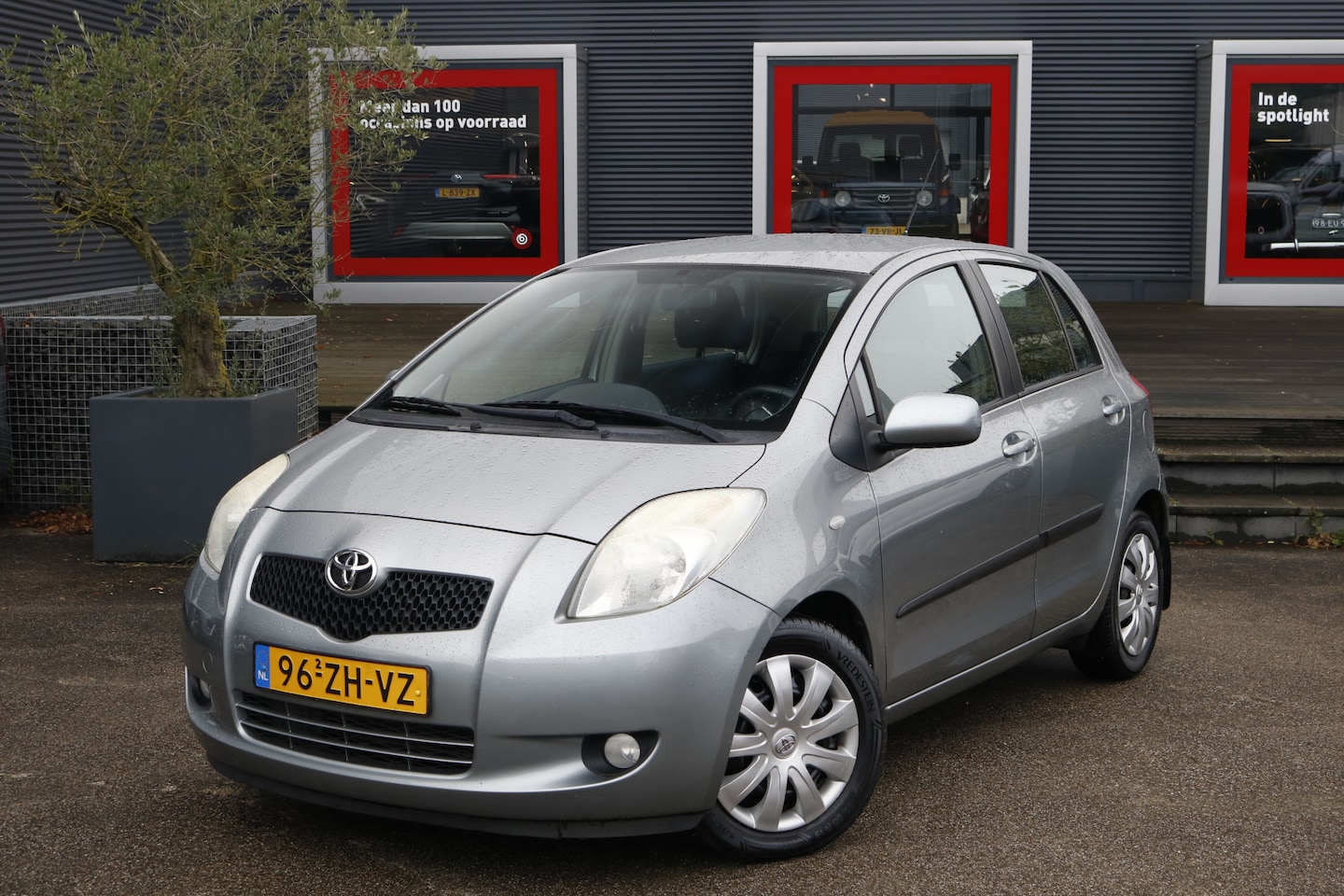 Toyota Yaris - 1.3 VVT-i Sol 1.3 VVTi Sol - AutoWereld.nl