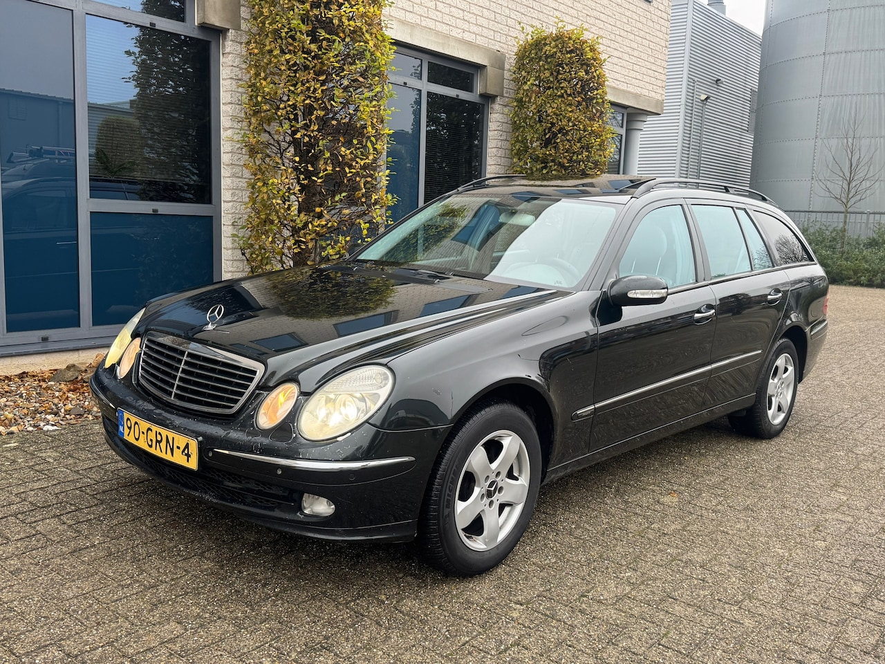 Mercedes-Benz E-klasse Combi - 320 Classic | Handel/Export - AutoWereld.nl